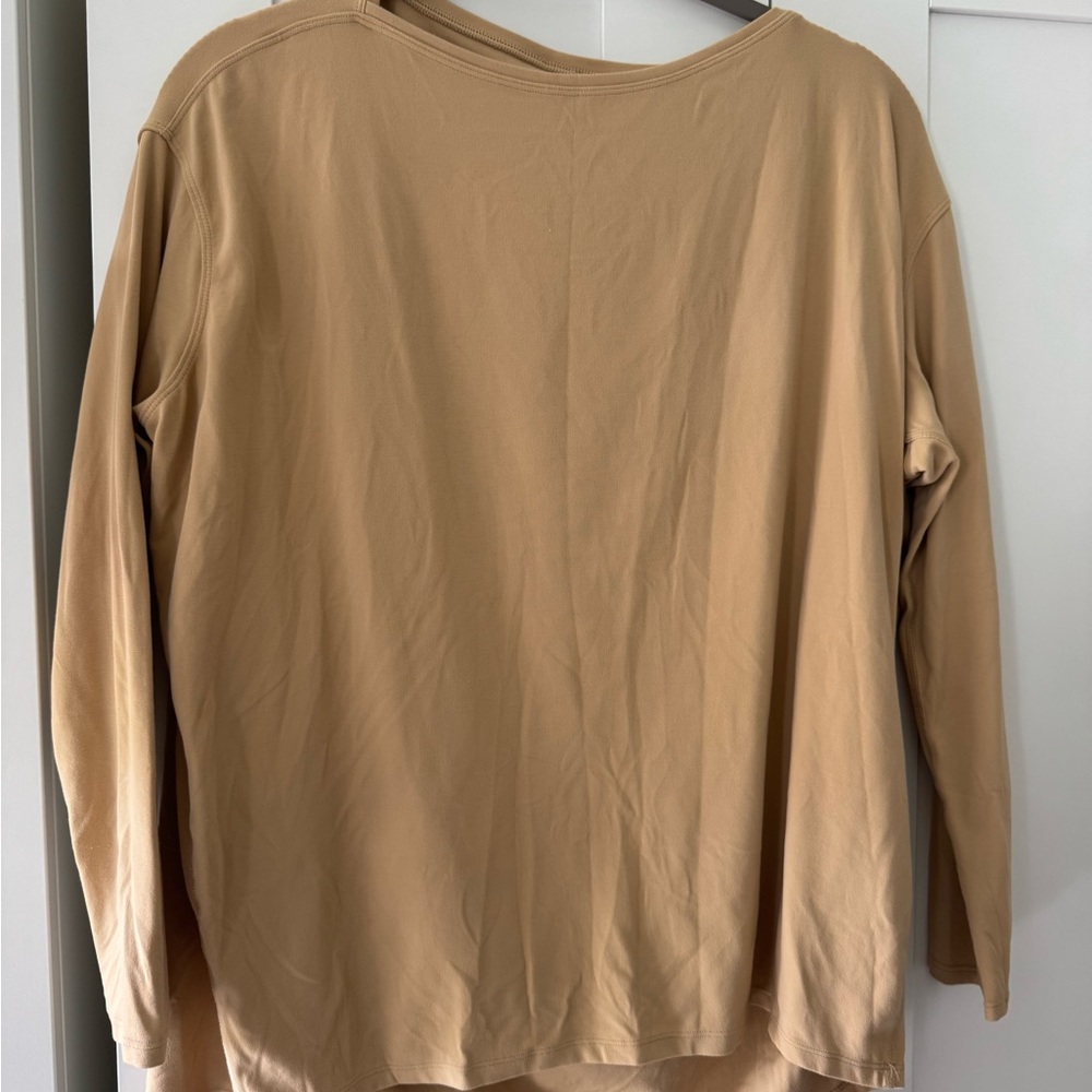 Lululemon Athletica Beige Long Sleeve Top